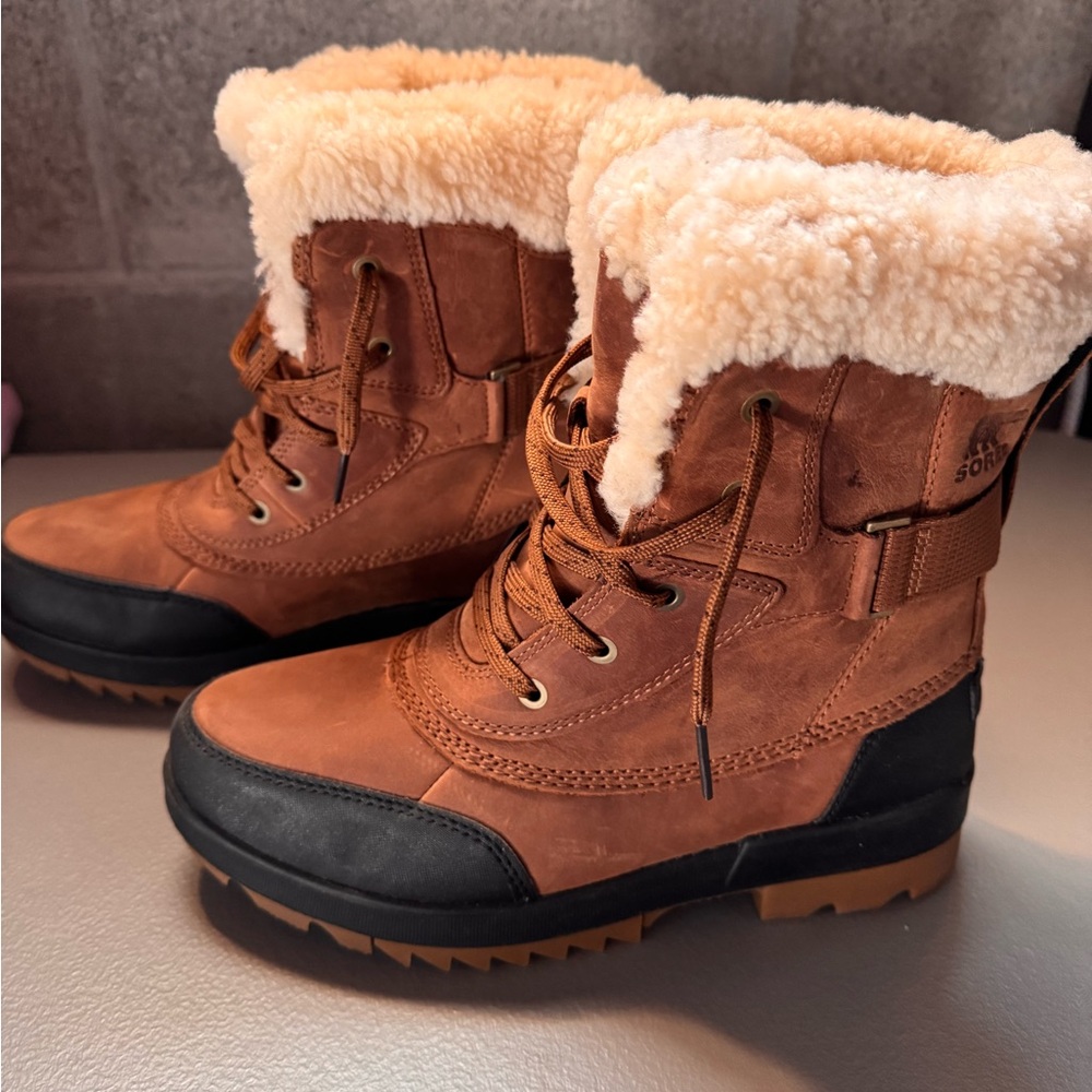 Sorel Tan and Black Fur-Lined Boots